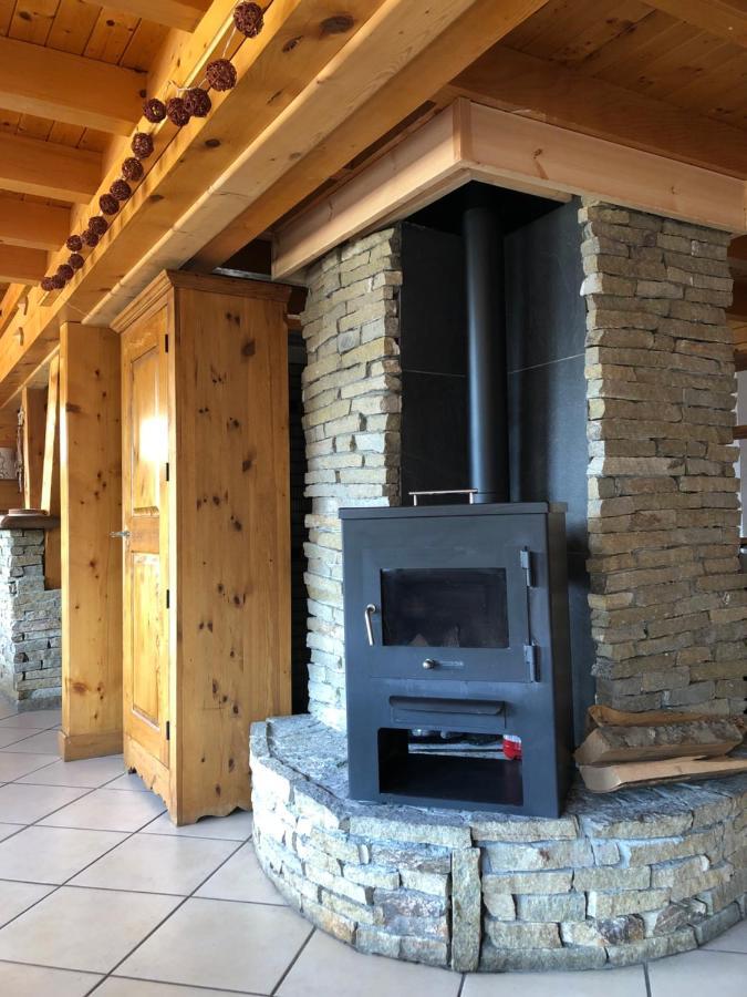 Central Hostel Châtel Eksteriør billede