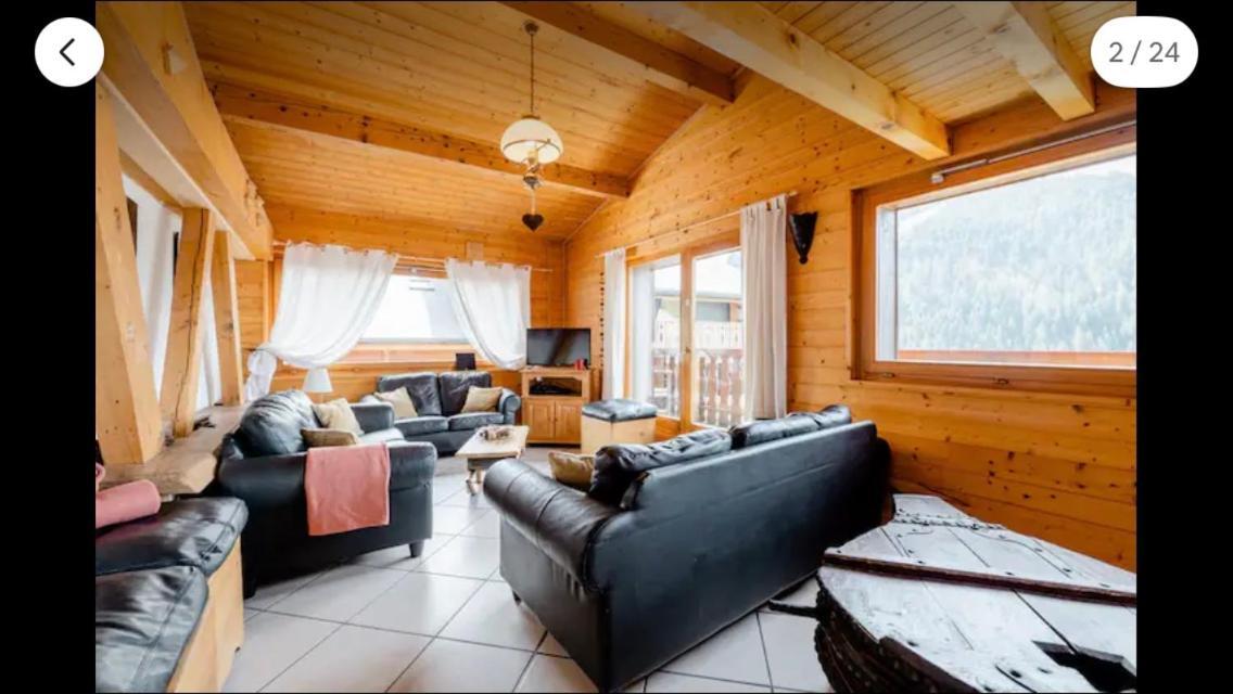 Central Hostel Châtel Eksteriør billede