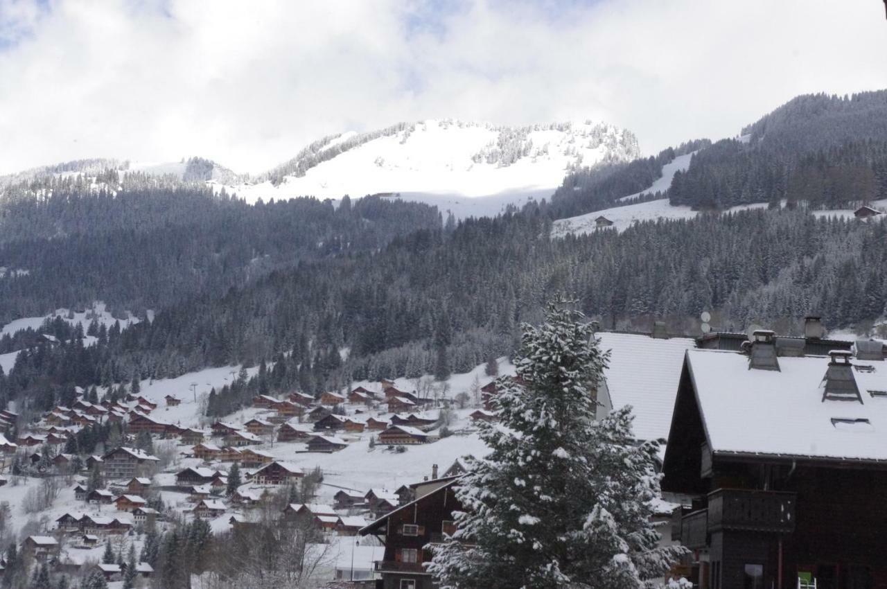 Central Hostel Châtel Eksteriør billede
